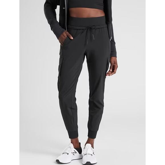 Athleta Sutton Cargo Joggers Black Sz 4 High Rise Athletic Pants EUC Athleisure - Picture 4 of 16